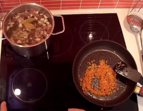 Russian Mushroom and Potato Soup6